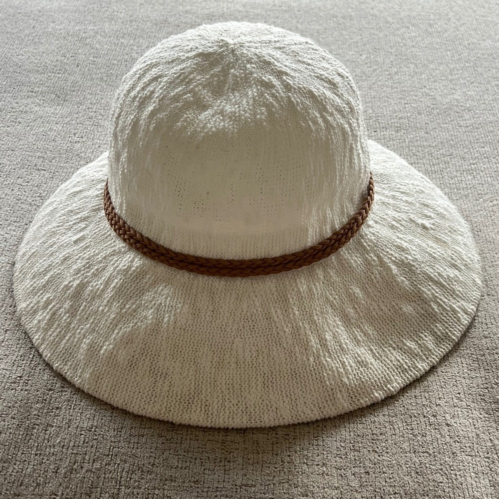 Falls Creek White Knit Sun Hat Wide Brim Boho Braided Trim Beach Hat One Size